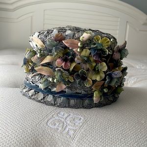 A Mr Frank Original 1960s vintage hat.